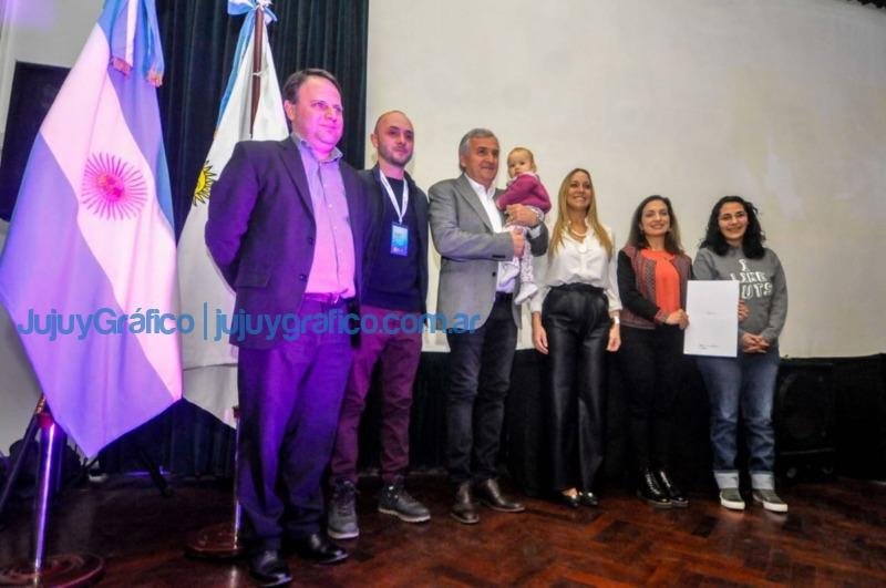 Morales rindió homenaje y descubrió la placa del Cine Auditórium "Julio Lencina" 2 Morales rindio homenaje y descubrio la placa del Cine Auditorium Julio Lencina 1