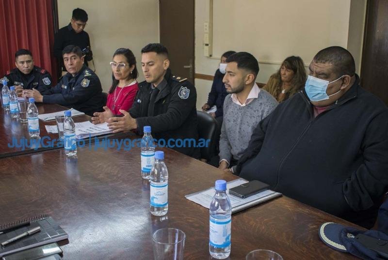 Reunión de concejales, el Consejo Vecinal y Policía de la Provincia 5 Reunion de concejales el Consejo Vecinal y Policia de la Provincia 6