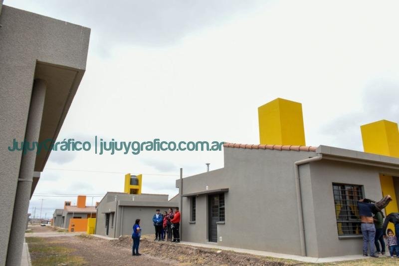60 viviendas se entregaron en el barrio Alto Comedero 1