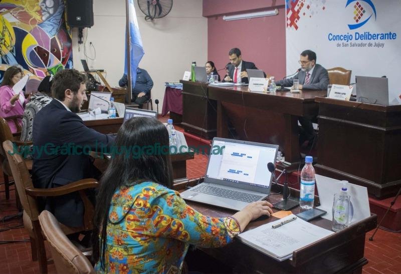 El Concejo Deliberante aprobó el Acuerdo Fundacional del “Parlamento del Gran Jujuy” 3 El Concejo Deliberante aprobo el Acuerdo Fundacional del Parlamento del Gran Jujuy 1