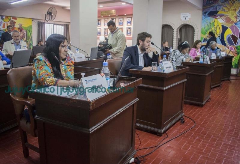 El Concejo Deliberante aprobó el Acuerdo Fundacional del “Parlamento del Gran Jujuy” 10 El Concejo Deliberante aprobo el Acuerdo Fundacional del Parlamento del Gran Jujuy 3
