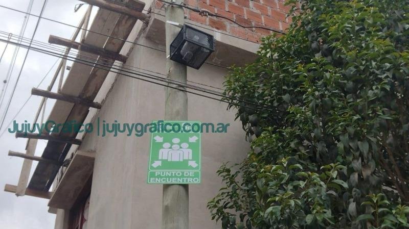 Entrega de alarma comunitaria en el barrio Mariano Moreno de Capital 2