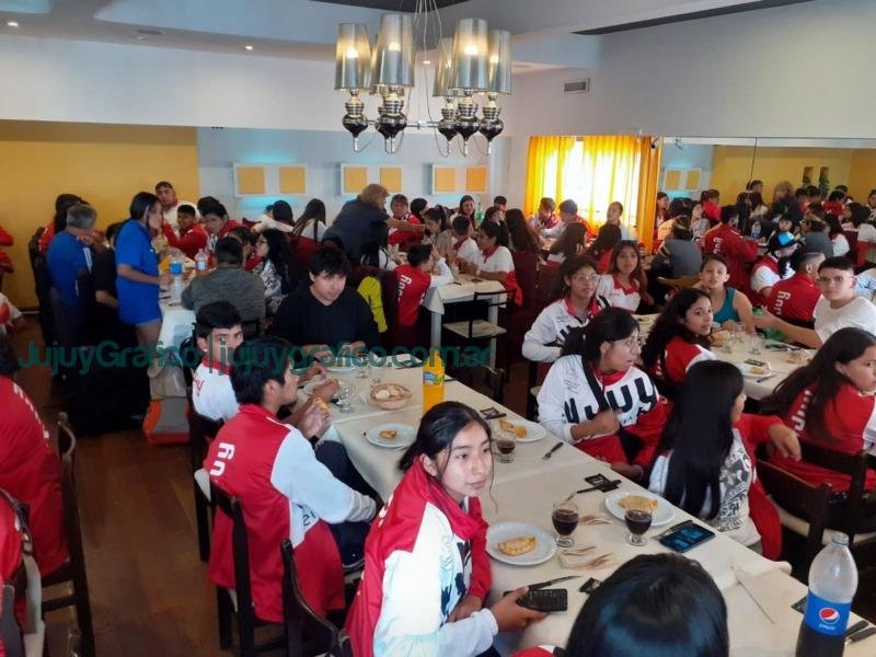 Juegos Nacionales Evita: La delegación jujeña llegó a la ciudad de Mar del Plata 4 Juegos Nacionales Evita La delegacion jujena llego a la ciudad de Mar del Plata 1