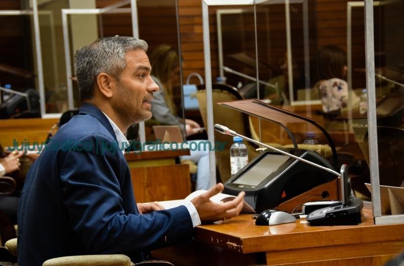 La Legislatura aprobó la creación Universidad Provincial del Trabajo 4 La Legislatura aprobo la creacion Universidad Provincial del Trabajo 1