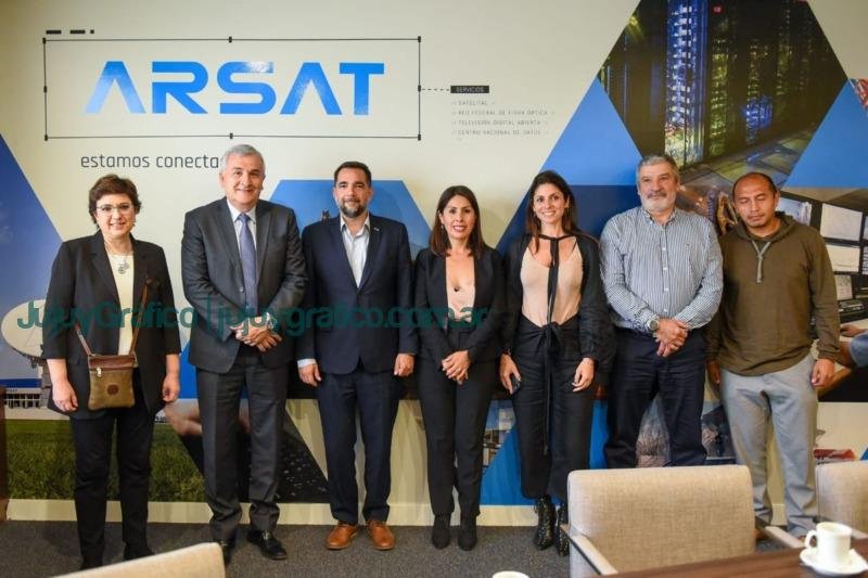Morales acordo con ARSAT para llevar conectividad a las escuelas 1