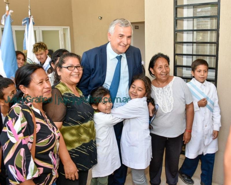 Primera escuela secundaria de Arrayanal 1