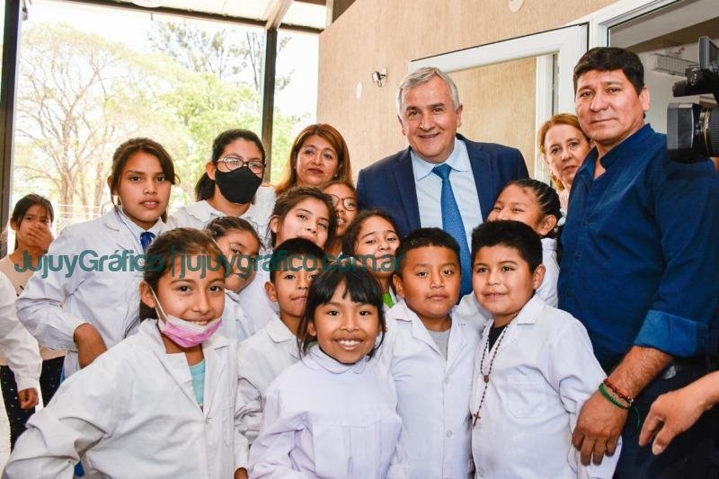 Primera escuela secundaria de Arrayanal 3