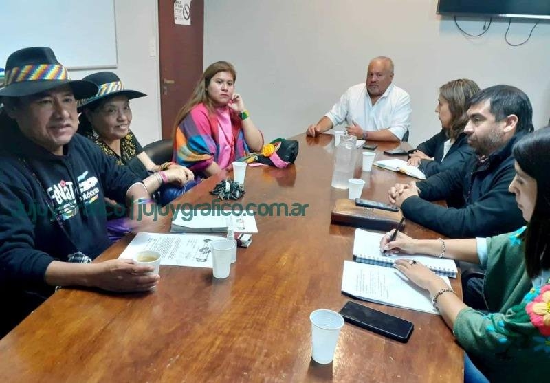 Ordenamiento Territorial recibió a pueblos originarios 11 reunionOrdenamiento Territorial recibio a pueblos originarios llanka 1jpg2