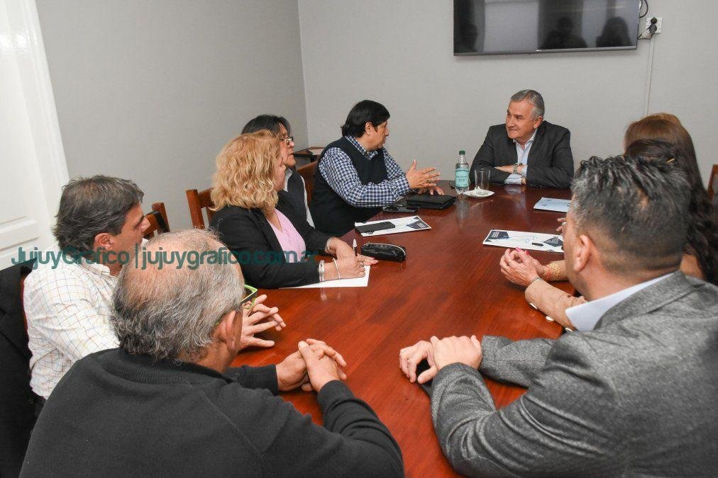 Morales paseó por la nueva sede de la Asociación Judicial de la Provincia 3 Morales paseo por la nueva sede de la Asociacion Judicial de la Provincia 1