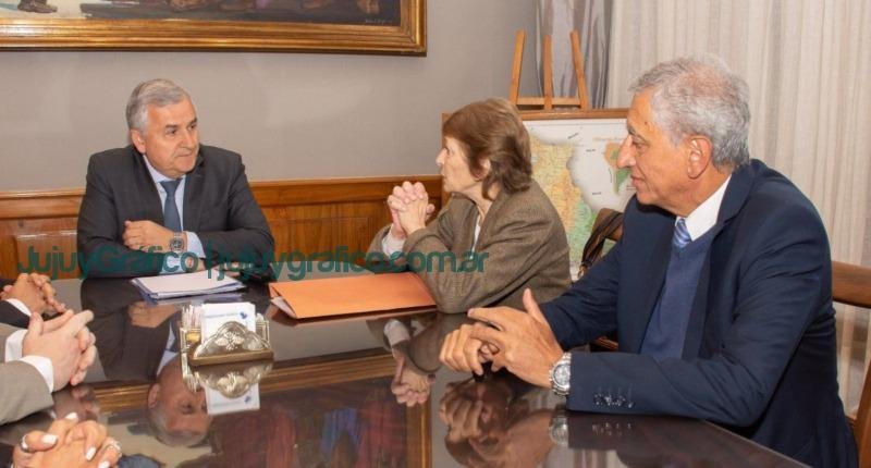 Morales recibio a miembros del Tribunal de Cuentas 2