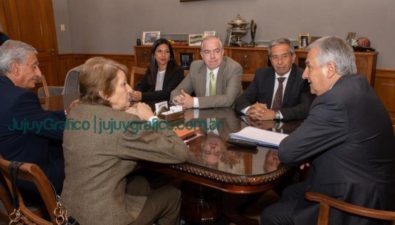 Morales recibio a miembros del Tribunal de Cuentas 3