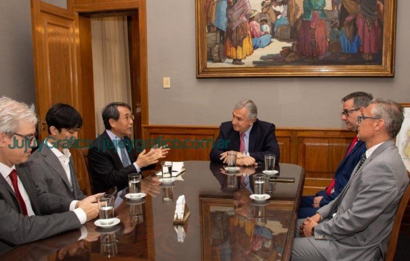 Morales recibió al embajador de Corea del Sur 22 Morales recibio al embajador de Corea del Sur 3
