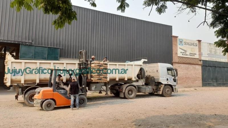 Reubicación y desocupación de tierras en Volcán y Tumbaya por la recuperación del Tren de la Quebrada 5 Reubicacion y desocupacion de tierras en Volcan y Tumbaya por la recuperacion del Tren de la Quebrada 5
