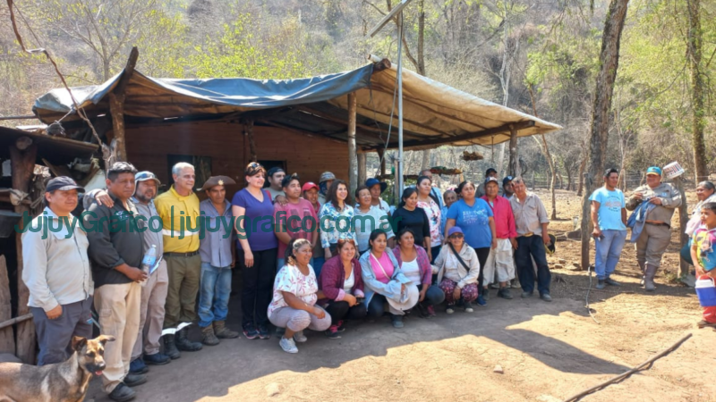 Asistencia a la comunidad de Normenta Pacha por incendio en Palo Blanco 2 Asistencia a la comunidad de Normenta Pacha por incendio en Palo Blanco 1