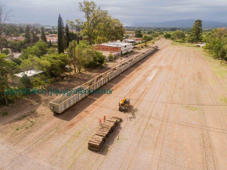 Llegaron durmientes para el Tren de la Quebrada 3
