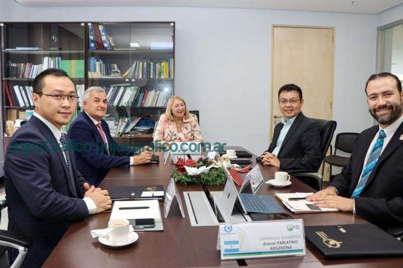 Morales se reunió en Panamá con los directivos de BYD Auto Industry Group 6 Morales se reunio en Panama con los directivos de BYD Auto Industry Group 1