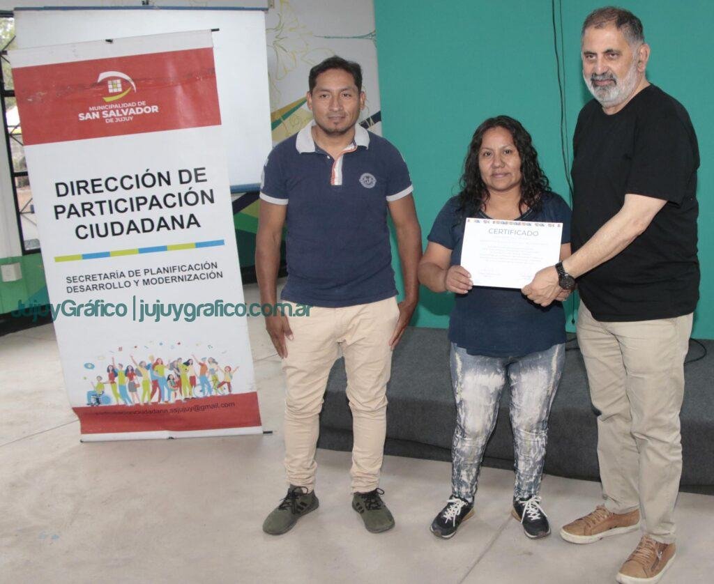 Se colocarán 7 “Estaciones Materas” en los 6 puntos de San Salvador de Jujuy 4 Se colocaran 7 Estaciones Materas en los 6 puntos de San Salvador de Jujuy 3