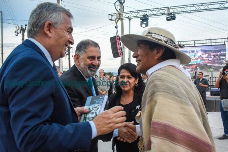 Se inauguro el monumento al General Manuel Eduardo Arias 002