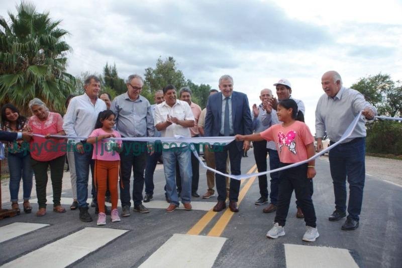 Morales inauguró obras de red vial e iluminación en Puesto Viejo 1 Morales inauguro obras de red vial e iluminacion en Puesto Viejo 5