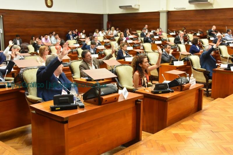 Designación de funcionarios del Poder Judicial y desafuero para diputada Débora Juárez Orieta 1 Designacion de funcionarios del Poder Judicial y desafuero para diputada Debora Juarez Orieta 2
