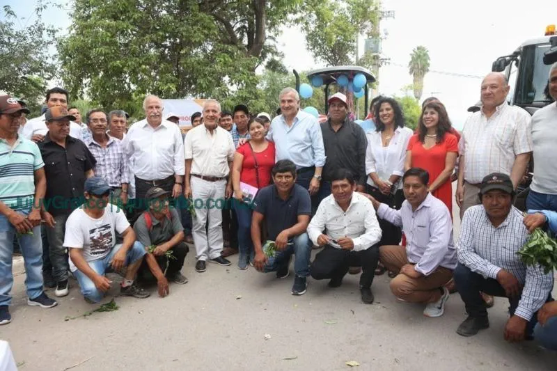 Morales entrego un tractor moto y alarma comunitaria en Aguas Calientes 3