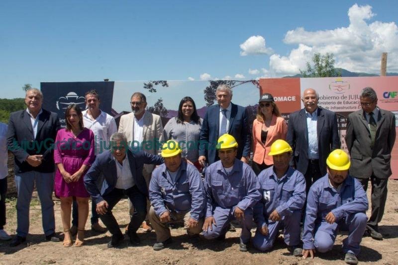 Morales puso en marcha la construcción de Escuelas Rurales en El Sunchal y La Almona 4 Morales puso en marcha la construccion en El Sunchal y La Almona 6