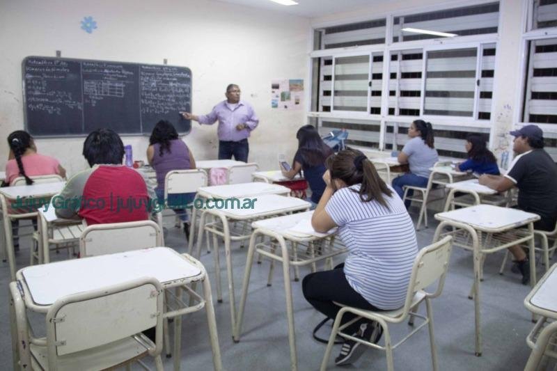 Preinscripcion para finalizar estudios secundarios con el Plan FinEs 1