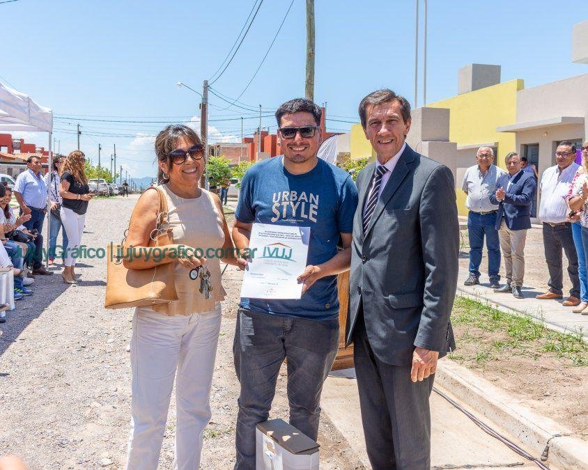 Se entregaron 30 nuevas viviendas en Alto Comedero 6 Se entregaron 30 nuevas viviendas en Alto Comedero 4