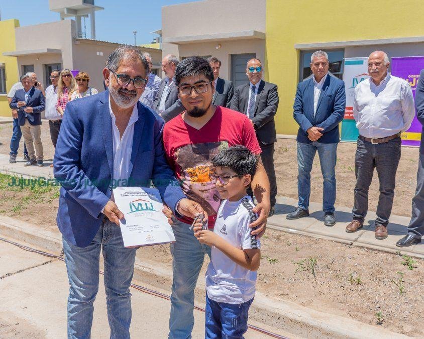Se entregaron 30 nuevas viviendas en Alto Comedero 4 Se entregaron 30 nuevas viviendas en Alto Comedero 5