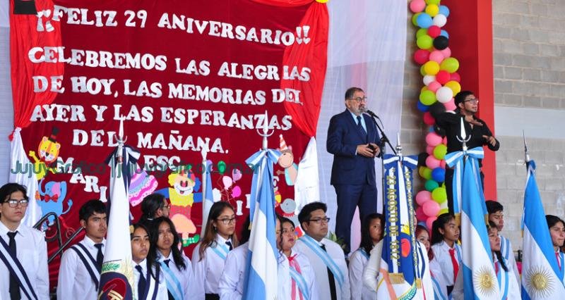 29 anos de la primera escuela municipal de la provincia 3