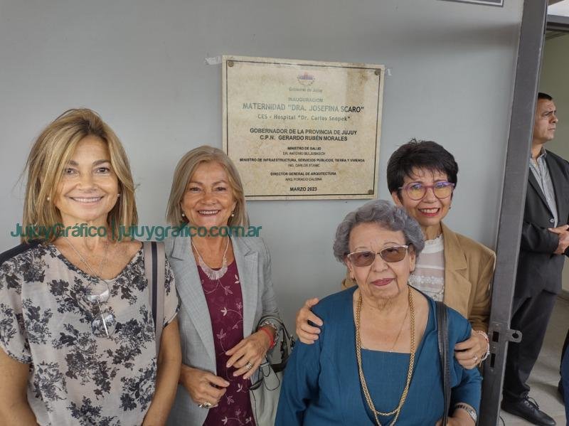 Merecido reconocimiento a la primera Cirujana Obstetra de Jujuy 2 Del acto protocolar del que participaron sus sobrinos que acompanaron a las autoridades