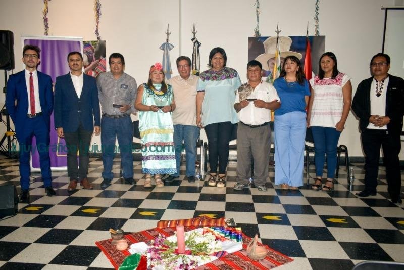 Se presentó el programa "Lenguaje Ancestral: Revitalización y Revalorización Lingüística" 1 Se presento el programa Lenguaje Ancestral Revitalizacion y Revalorizacion Linguistica 1