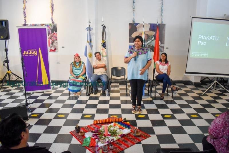 Se presentó el programa "Lenguaje Ancestral: Revitalización y Revalorización Lingüística" 3 Se presento el programa Lenguaje Ancestral Revitalizacion y Revalorizacion Linguistica 2