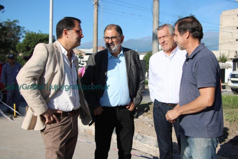 Supervisión de obras del derivador de tránsito del Barrio Chijra 2 Supervision de obras del derivador de transito del Barrio Chijra 1