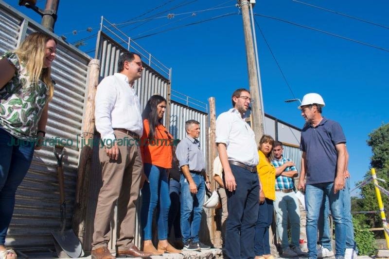 Visita de concejales San salvador de Jujuy al nuevo Ascensor Urbano 12