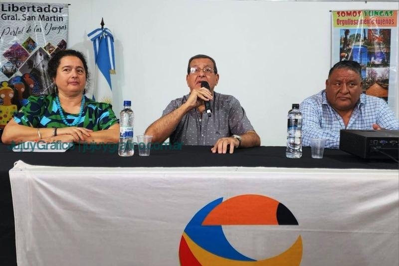 Capacitación a guías locales de las Yungas 2 Capacitacion a guias locales de las Yungas 3