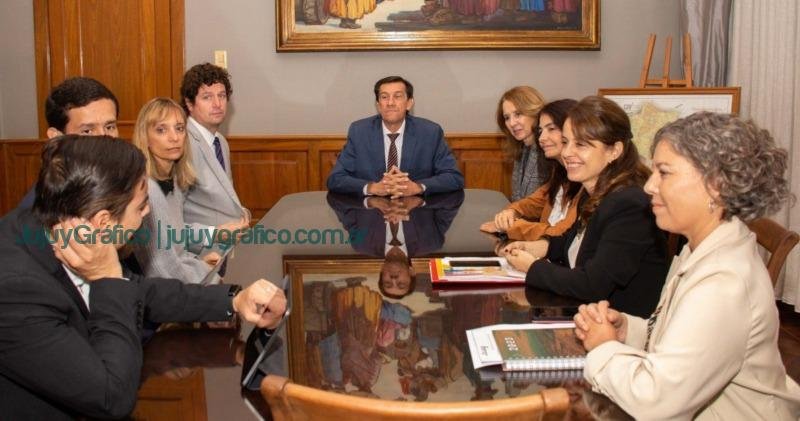 Carlos Sadir y María Teresa Bovi recibieron a la comitiva del BCIE 2 Carlos Sadir y Maria Teresa Bovi recibieron a la comitiva del BICE 2