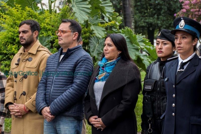Por el 430º aniversario de San Salvador de Jujuy ediles izaron Banderas 4 Izamiento de banderas por el 430o aniversario de la fundacion de San Salvador 1