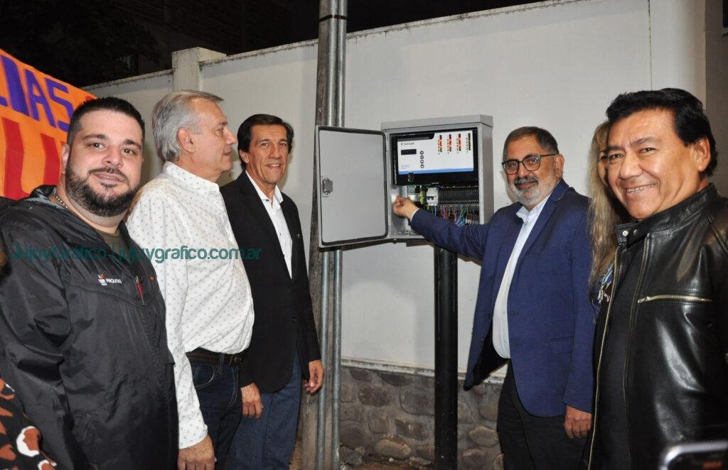 Raúl Jorge inauguro nuevos semaforos en barrio Chijra 2