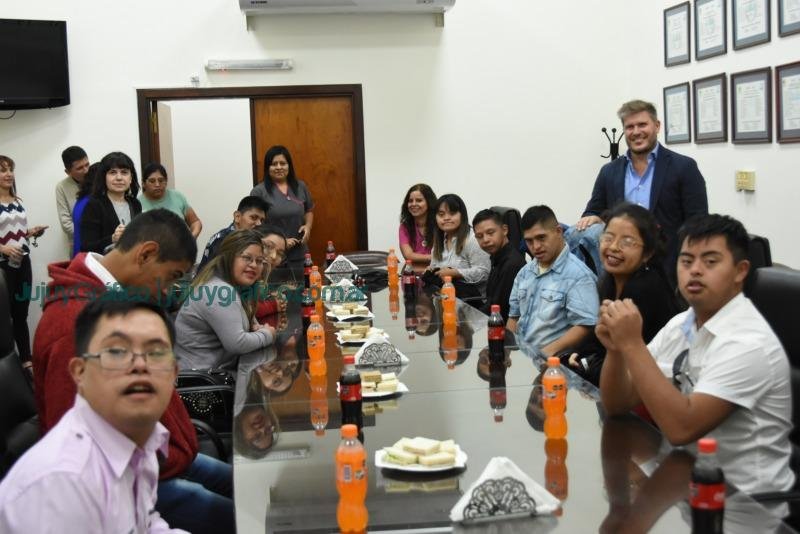 La Asociacion Todos Juntos visito la Legislatura de Jujuy 4
