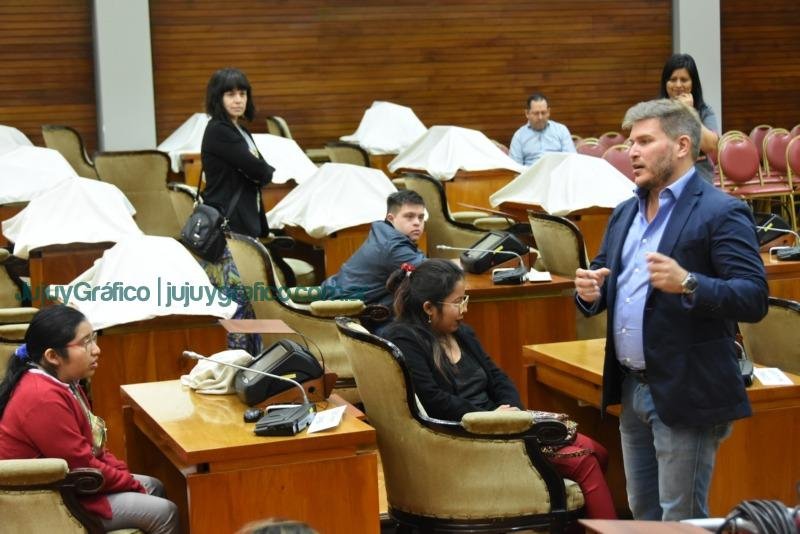 La Asociacion Todos Juntos visito la Legislatura de Jujuy