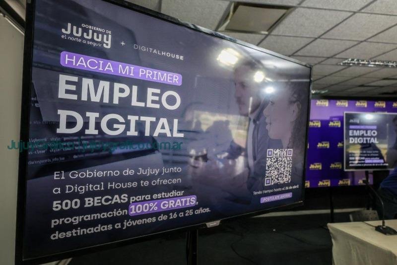 Se lanzo 500 becas formativas para que jovenes tengan su primer empleo digital 2
