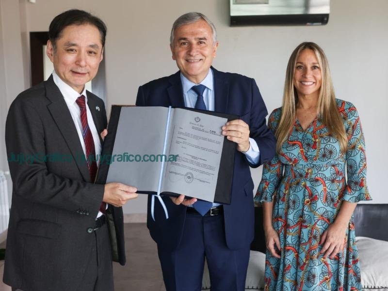 Visita del Embajador de Japón en Jujuy para recorrer las mineras de litio 8 Visita del Embajador de Japon en Jujuy para recorrer las mineras de litio 2