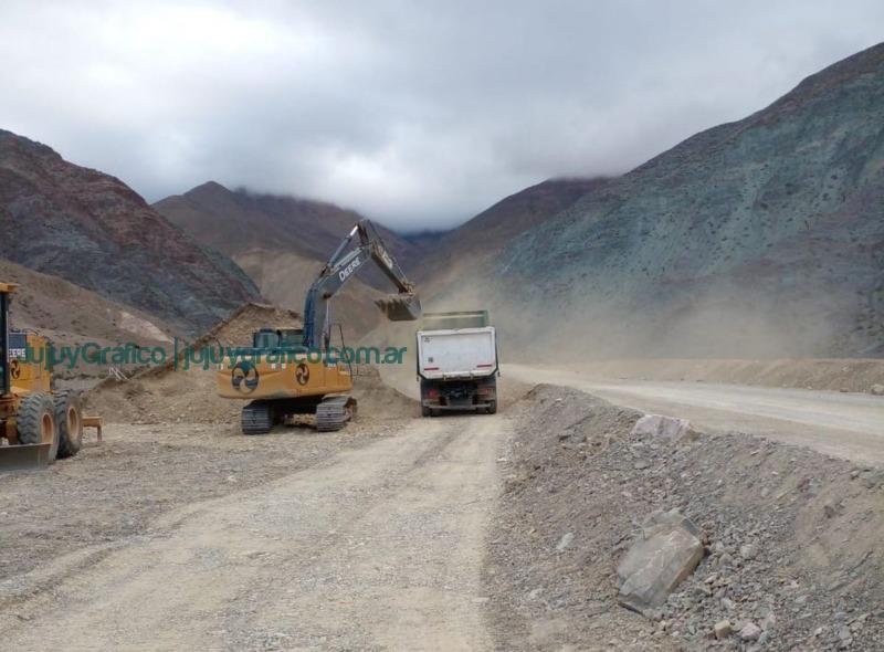 Avanzan en Purmamarca obras en el río y en la Quebrada Chalala 2 Avanzan en Purmamarca obras en el río y en la quebrada Chalala 1