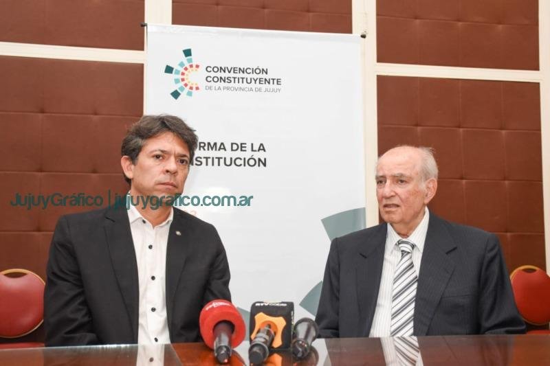 Comisión de la Constituyente recibió a Humberto Elías Salum 5 Comisión de la Constituyente recibió a Humberto Elías Salum 2