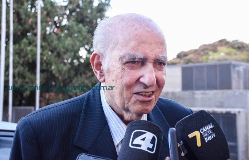 Comisión de la Constituyente recibió a Humberto Elías Salum 6 Comisión de la Constituyente recibió a Humberto Elías Salum 5