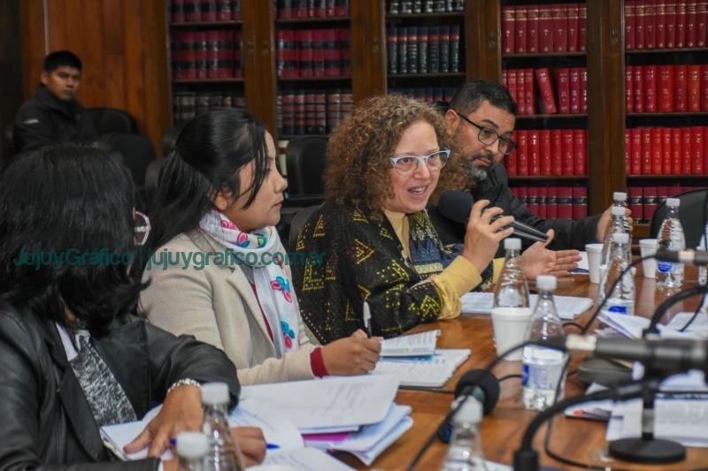 Constituyente: Docentes privados brindaron sus aportes para la reforma 4 Constituyente Docentes privados brindaron sus aportes para la reforma 3