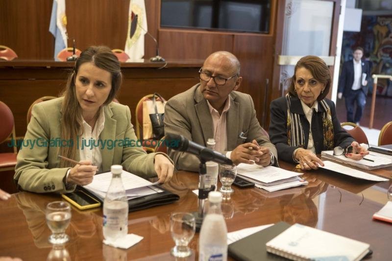 Convención Constituyente: Comisión de Declaraciones, Derechos, Deberes y Garantías Constitucionales continúa su trabajo con fructíferos intercambios 2 Convención Constituyente Comisión de Declaraciones, Derechos, Deberes y Garantías Constitucionales continúa su trabajo con fructíferos intercambios 3