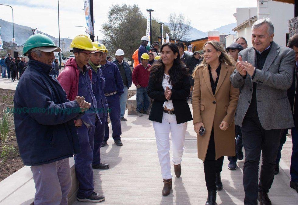 Inauguraron la nueva estación de trenes de Volcán 1