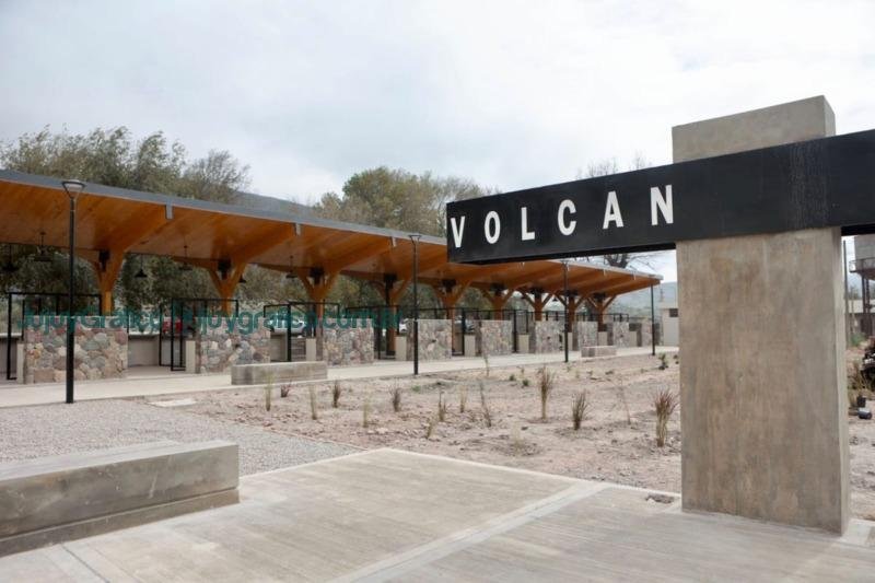 Inauguraron la nueva estación de trenes de Volcán 3